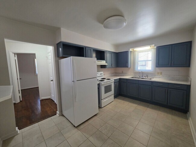 Building Photo - DVI122#-DJ
