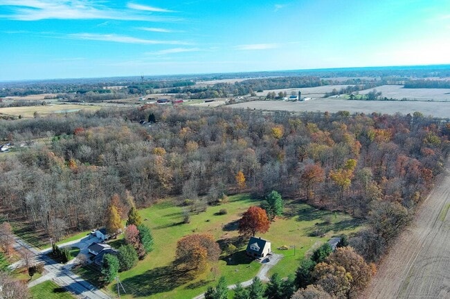 Building Photo - 11201 Beaver Rd NW