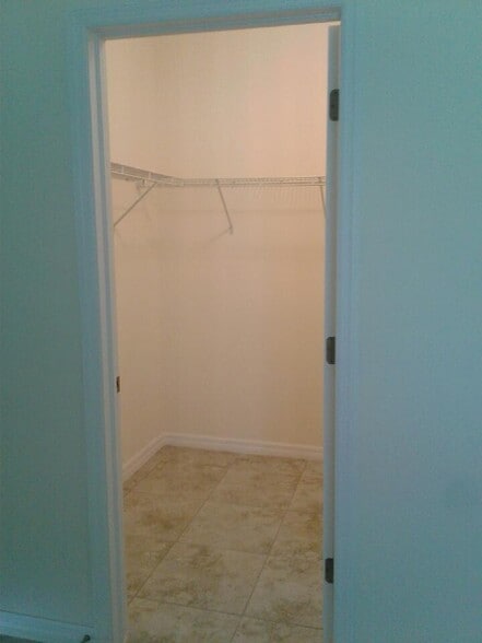Walk in closet - 24484 Zephyr Ct