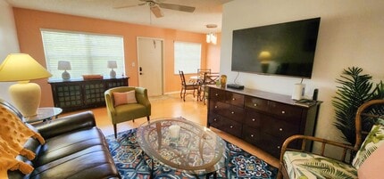 Building Photo - Coming Soon! Beautifully furnished 1 bedroom 1.5 bath condo