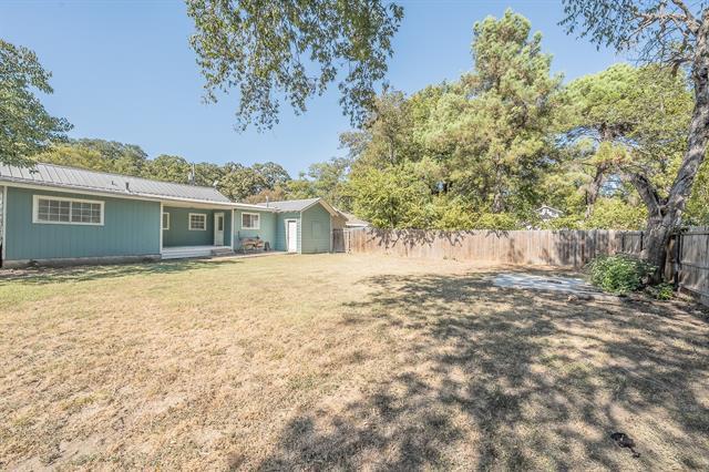 Building Photo - 1009 S Waco St