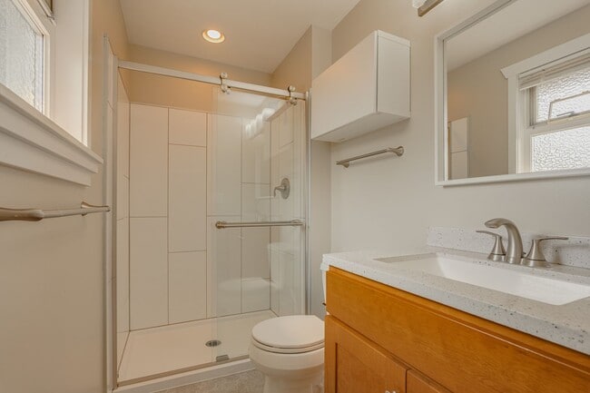 Building Photo - 4409 S 292nd St