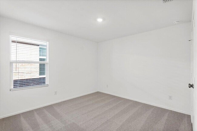 Building Photo - 221 Rodney Boat Rd