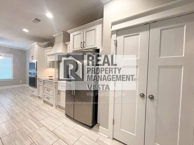 Building Photo - 113 Perth Ct