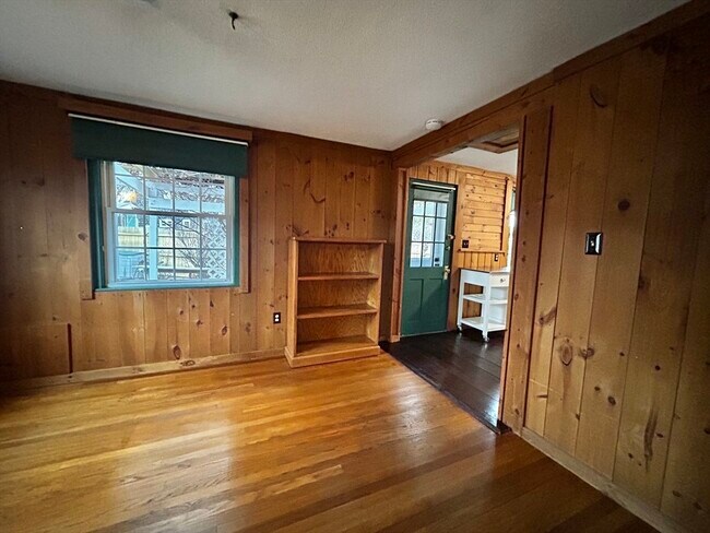 Building Photo - 6 Long Farm Terrace