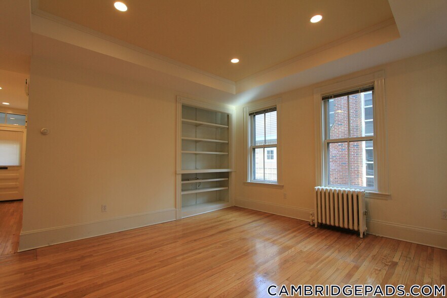 Building Photo - 28 Healey St