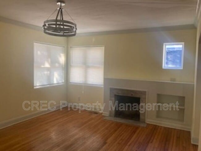 Building Photo - 9 Penn Ave