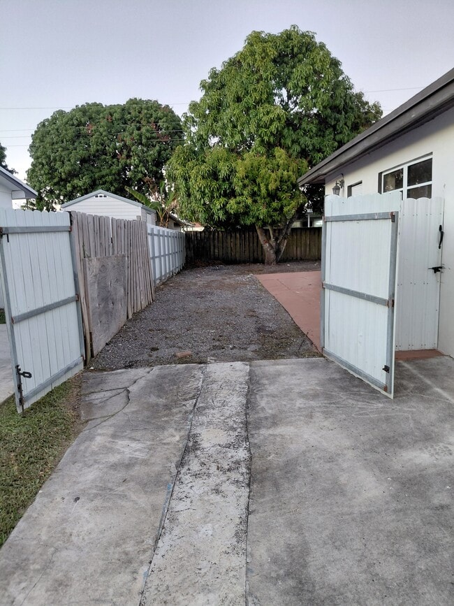 Building Photo - 5255 NW 181st Terrace