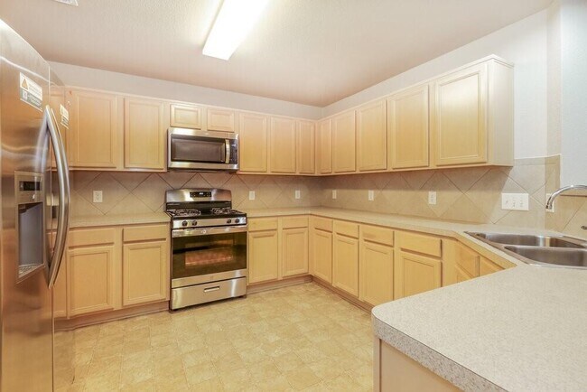 Building Photo - 6403 Misty Brook Bend Ct