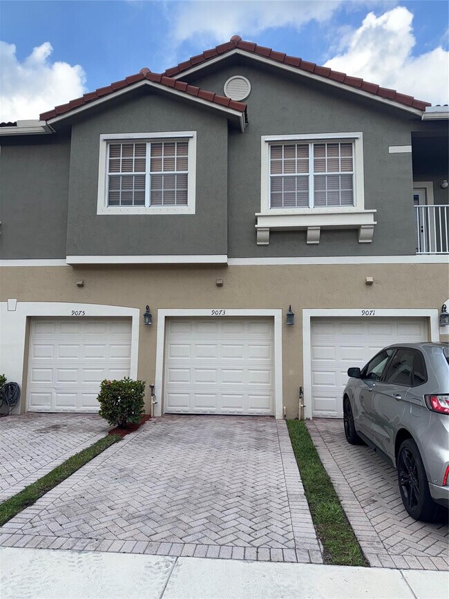 Primary Photo - 9073 Plymouth Pl