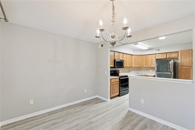 Building Photo - 930 Loch Carron Dr