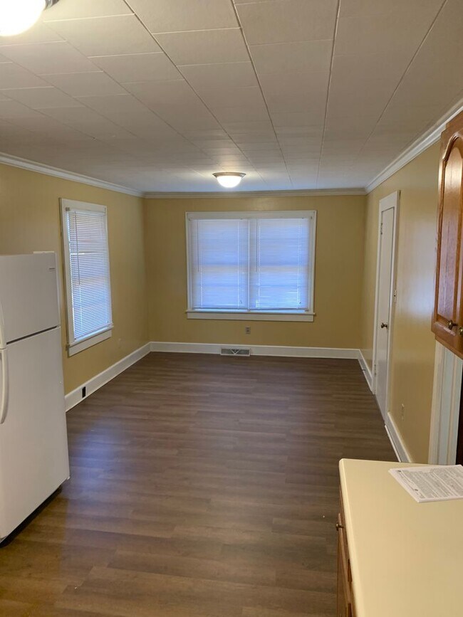 Building Photo - 3 bedroom Salisbury home