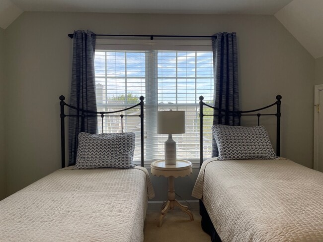 2nd Level Bedroom 2 - 11 Charleston Ct