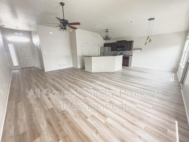 Building Photo - 2707 Burlington