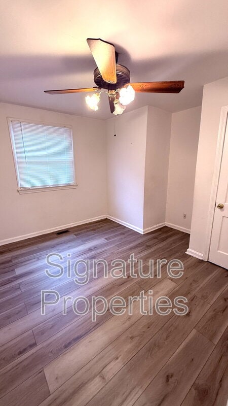 Building Photo - 401 Craven St