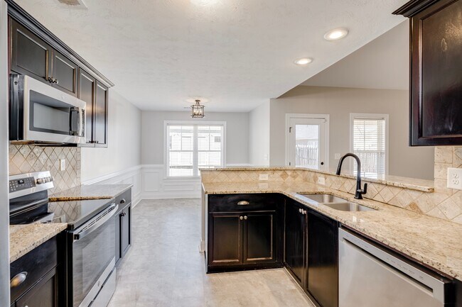 Building Photo - 635 Shipley Ave