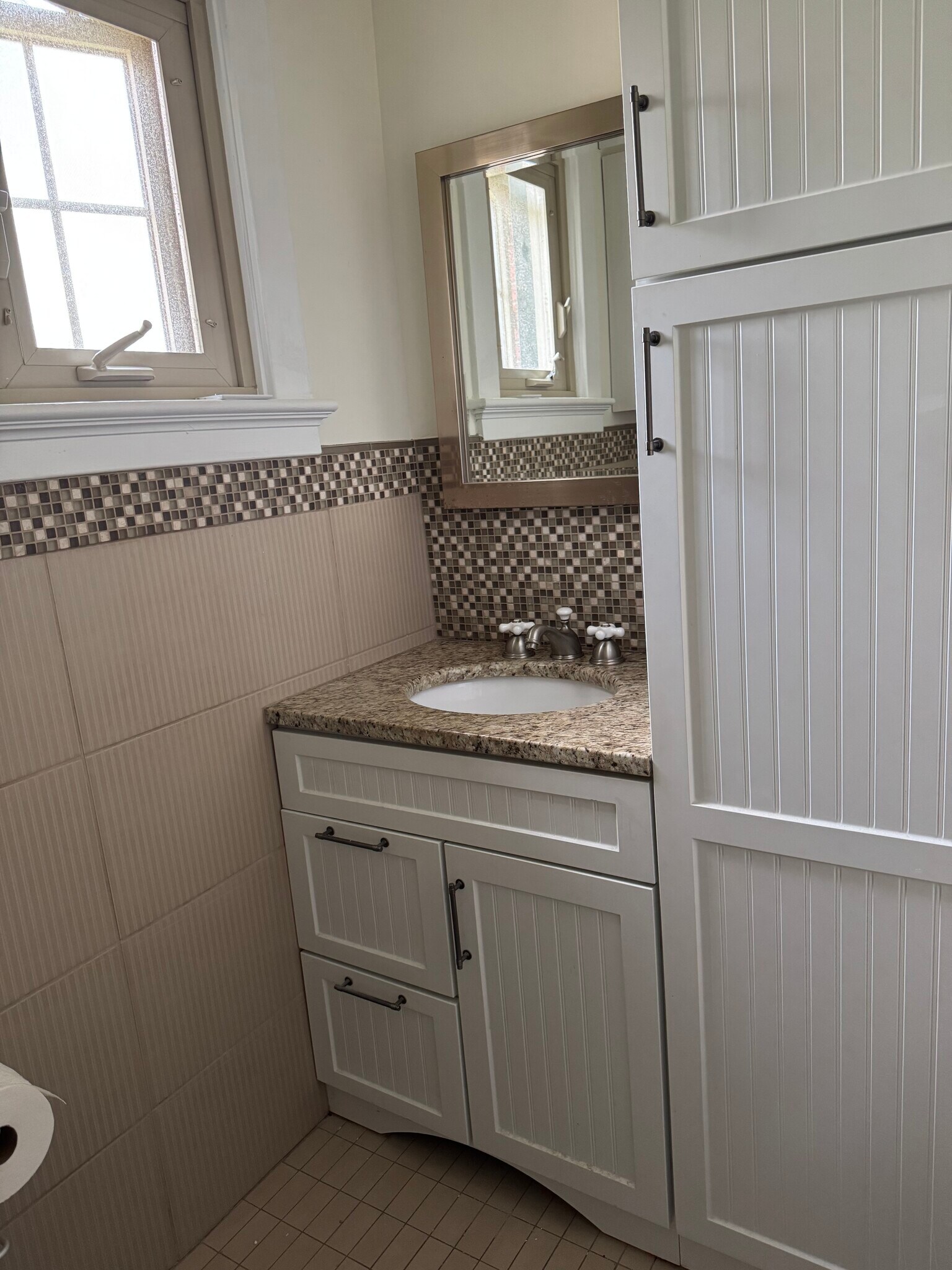 1/2 bath - 201 S Atlantic Ave