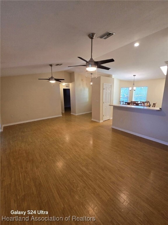 Building Photo - 1401 Valencia Ave