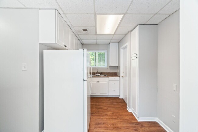 Building Photo - 2751 Jersey Ave