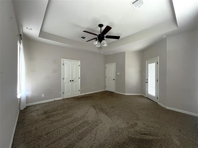 Building Photo - 710 Wolf Creek