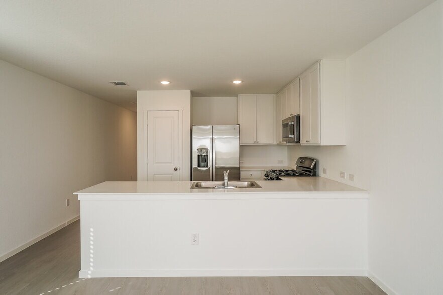 Building Photo - 1826 Musk Rose