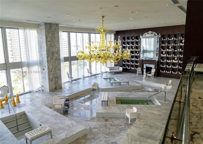 Building Photo - 475 Brickell Ave