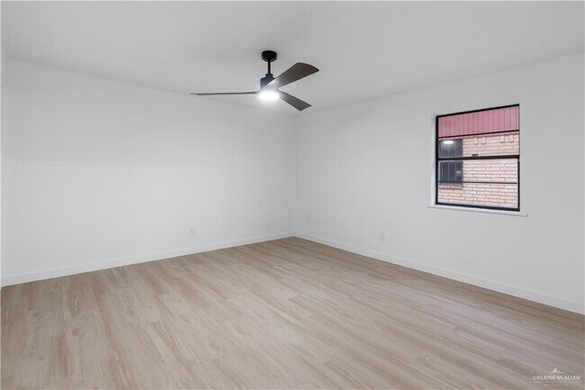 Building Photo - 14 N 17th St