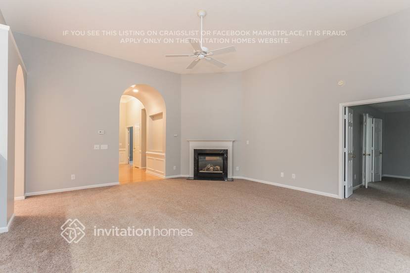 Building Photo - 16019 Lavenham Rd