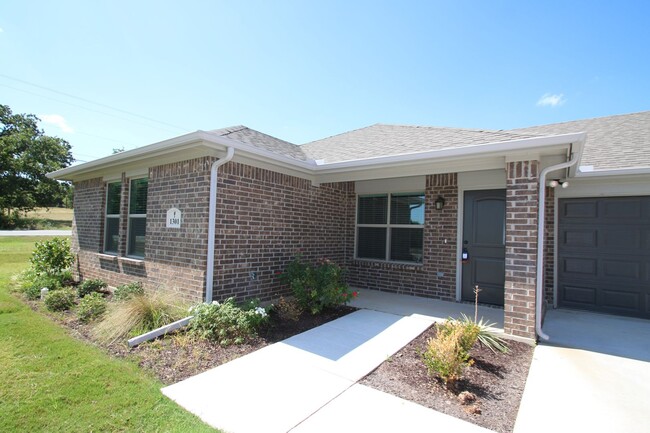 Building Photo - 1301-1305 White Sand Dr.