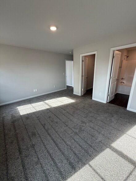 Master Bedroom - 132 Stratman Dr