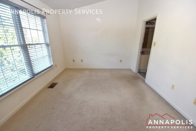 Building Photo - 2006 Peggy Stewart Way