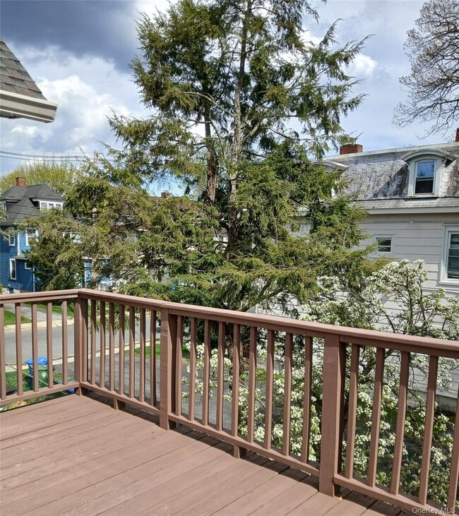 Building Photo - 26 Washington St