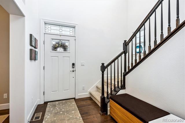 Building Photo - 3496 Ulster St