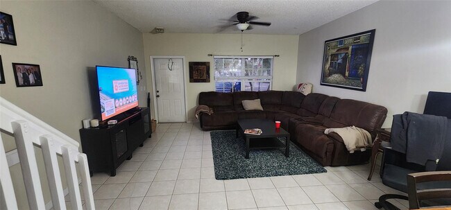 Building Photo - 5602 NW 99th Way