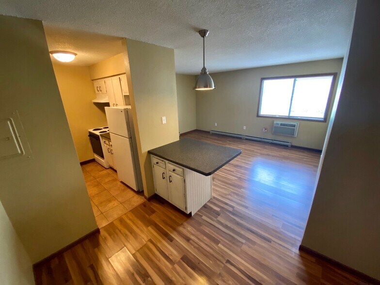 Building Photo - 232 11th St S