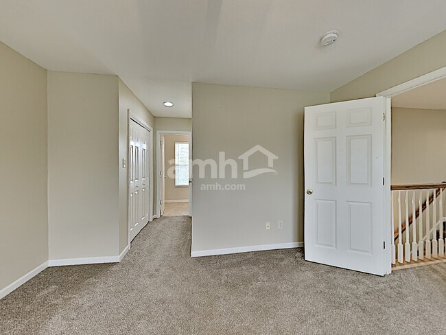 Building Photo - 4301 Aylesbury Dr