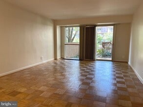 Building Photo - 520 N St SW