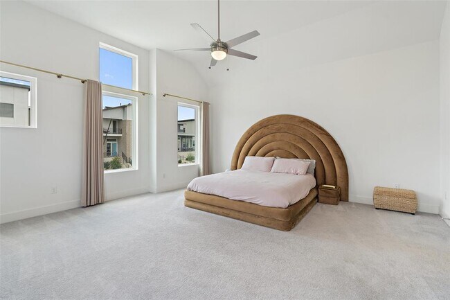 Building Photo - 7416 Cordoba Dr