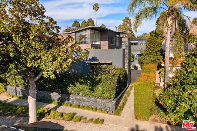 Building Photo - 723 Euclid St