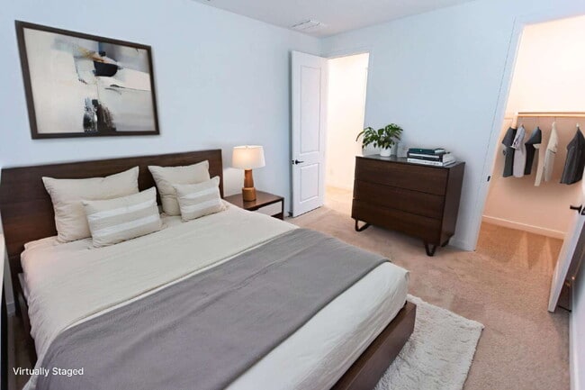 Building Photo - 23024 E Watford Dr