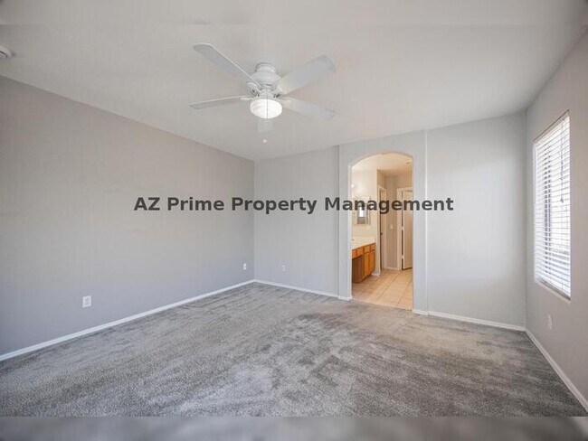 Building Photo - 13344 W Desert Ln