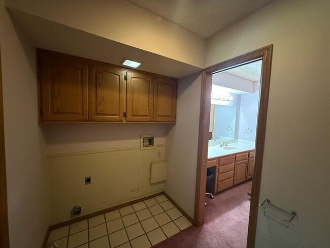 Building Photo - 8300 NW 15th St