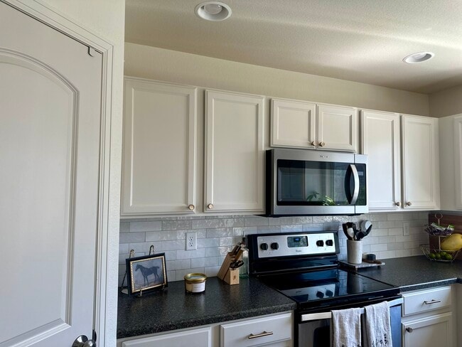 Building Photo - 3454 Godwit Dr