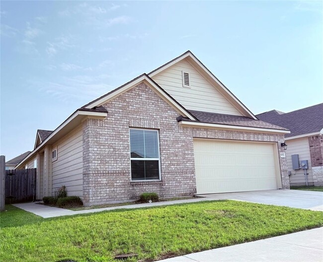 Primary Photo - 805 Durness Dr