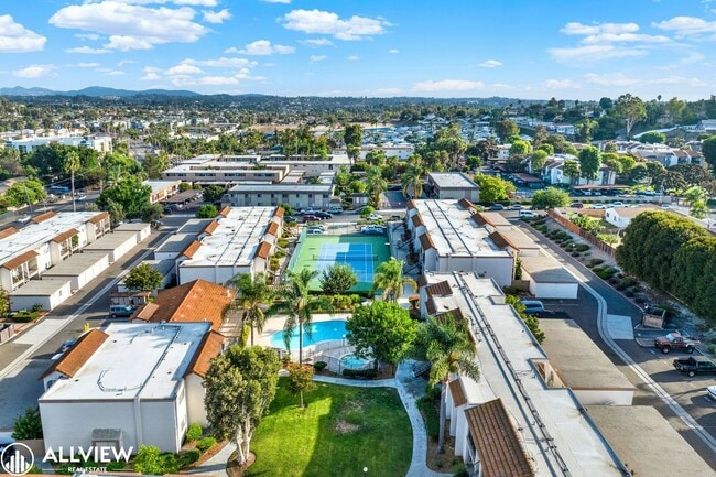 Building Photo - Modern 1-Bed Upstairs Condo with Garage & ...