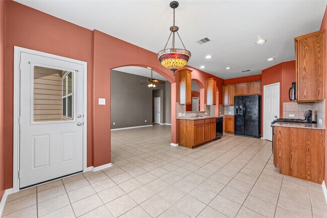 Building Photo - 1706 Zeppelin Cir