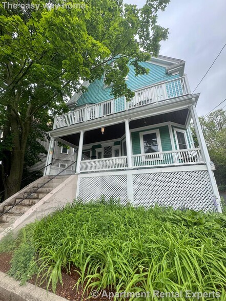 Building Photo - 40 Hall Ave