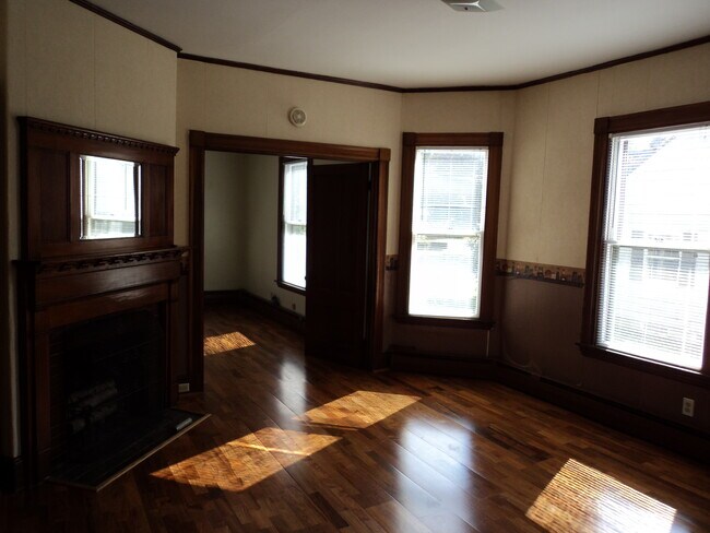 Living Room - 15 Winchester St