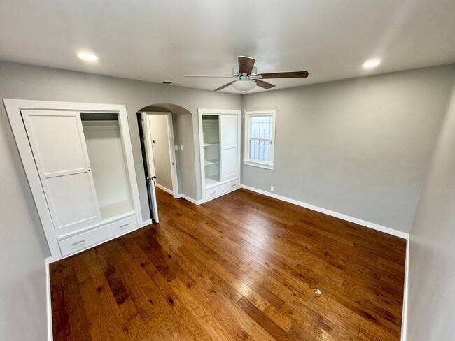 Building Photo - Beautifully upgraded and remodeled 1 bedro...