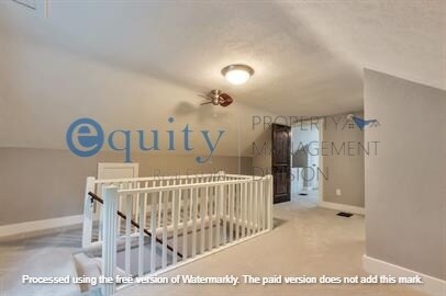 Building Photo - 4858 Viewmont St
